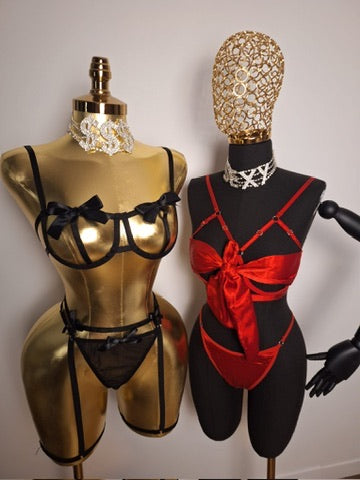 Midnight Enchanté Bow Harness Lingerie Set