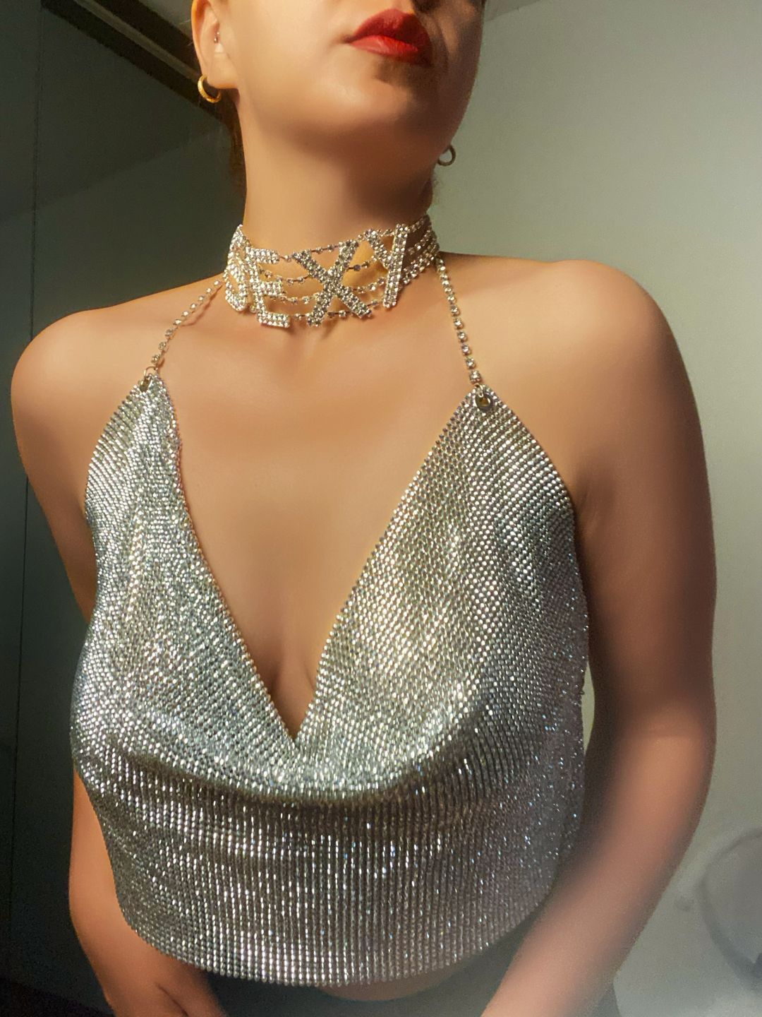 Strap Detaylı Gümüş Kristal Bluz